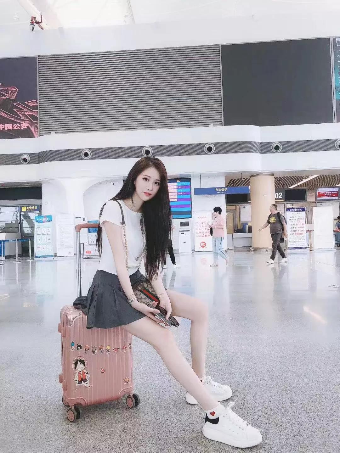 虎扑穆莹莹，一代传奇主播，登顶(图3)