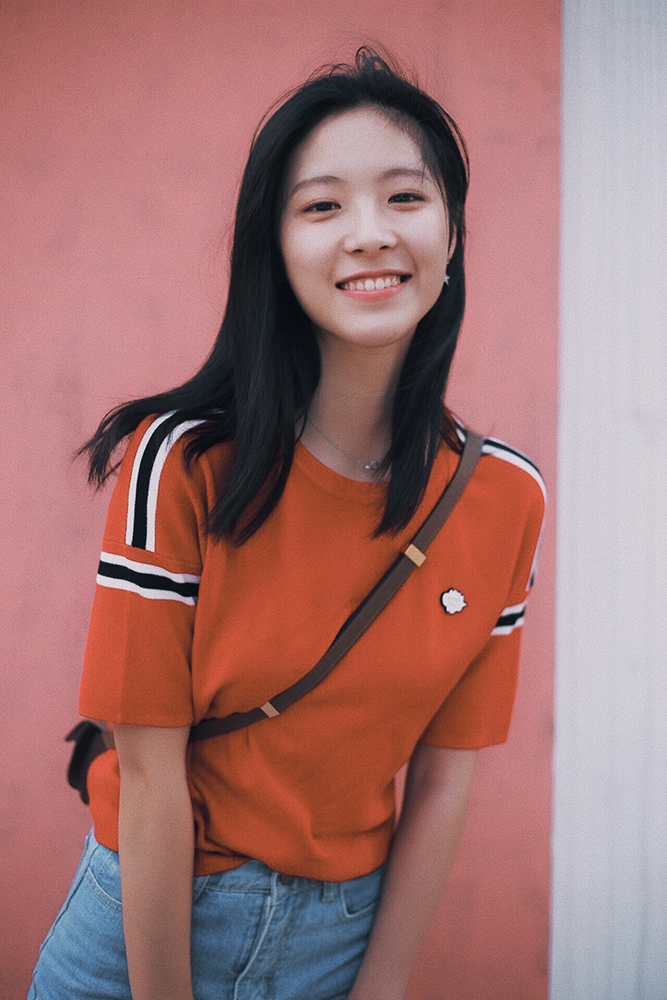 发条橙曝光夏日写真 俏皮少女飒爽灵动 