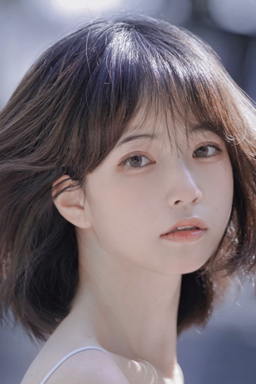短发美女萝莉漂亮脸蛋精致侧颜