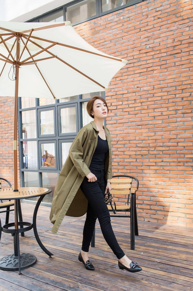 街拍美女御姐肤白貌美个高腿长时尚靓丽 街拍美女御姐肤白貌美个高腿长时尚靓丽