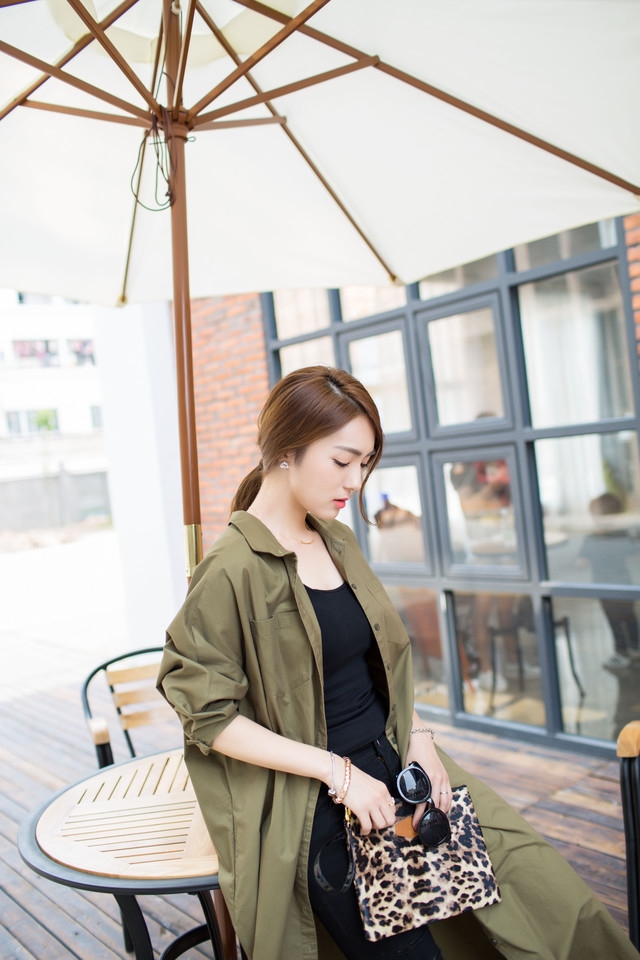 街拍美女御姐肤白貌美个高腿长时尚靓丽 街拍美女御姐肤白貌美个高腿长时尚靓丽