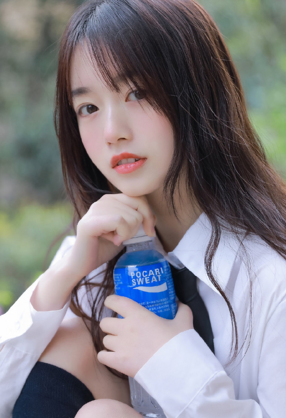 漂亮美眉学生制服黑丝美腿甜美迷人 漂亮美眉学生制服黑丝美腿甜美迷人