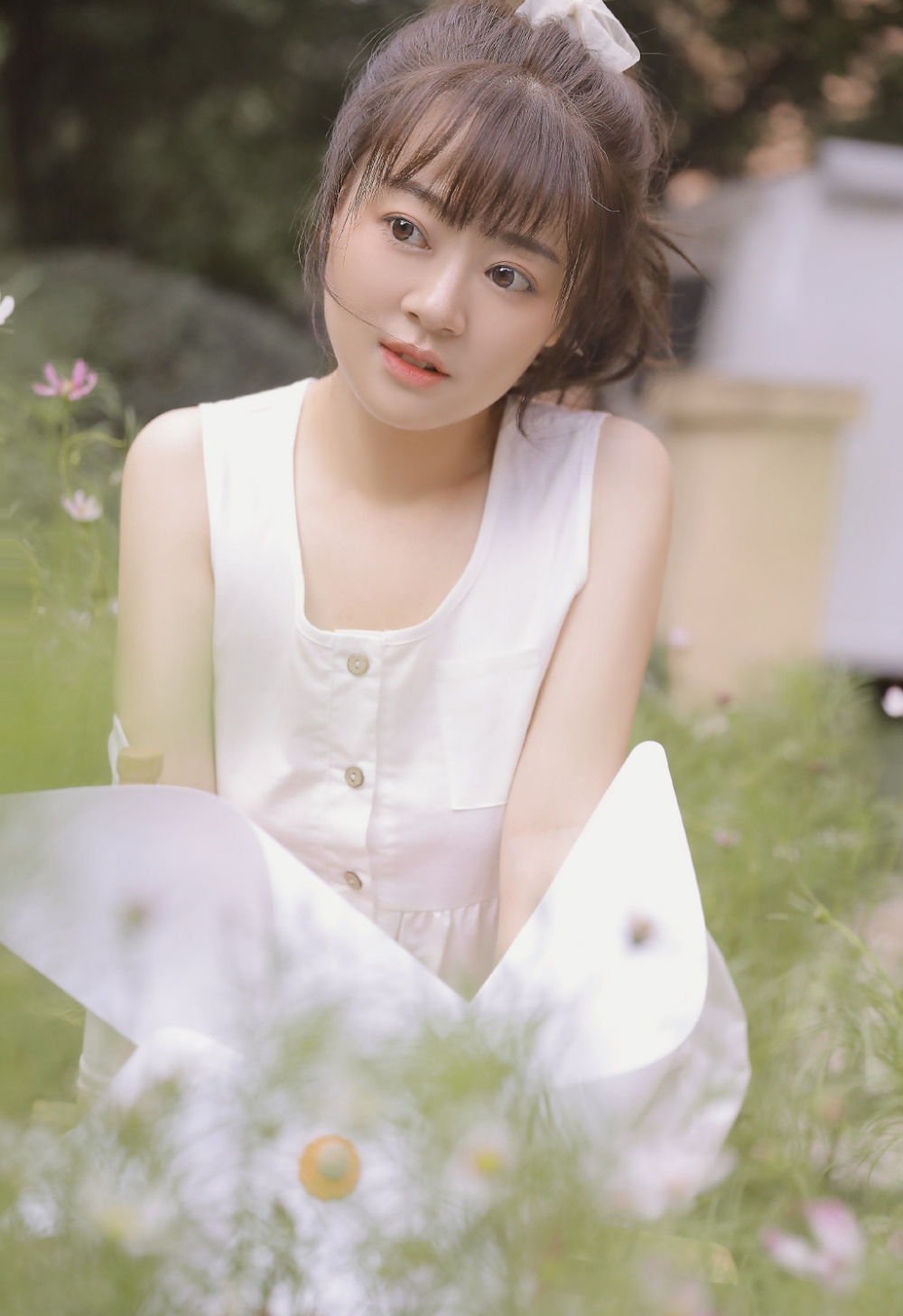 大眼睛萌妹子漂亮脸蛋吹弹可破 大眼睛萌妹子漂亮脸蛋吹弹可破