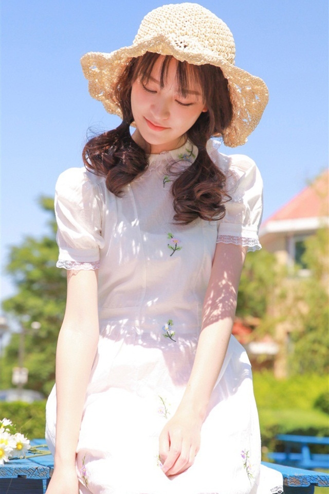 双马尾美女白色连衣裙清新甜美 双马尾美女白色连衣裙清新甜美