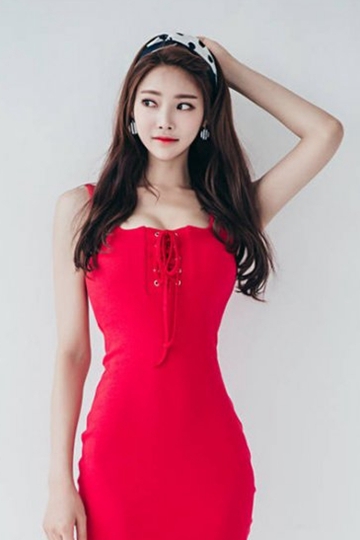 女神肤白貌美腰细腿长性感火辣
