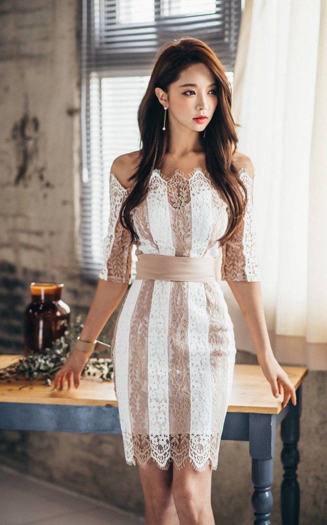 瓜子脸美女紧身包臀裙高跟美腿性感火辣 瓜子脸美女紧身包臀裙高跟美腿性感火辣