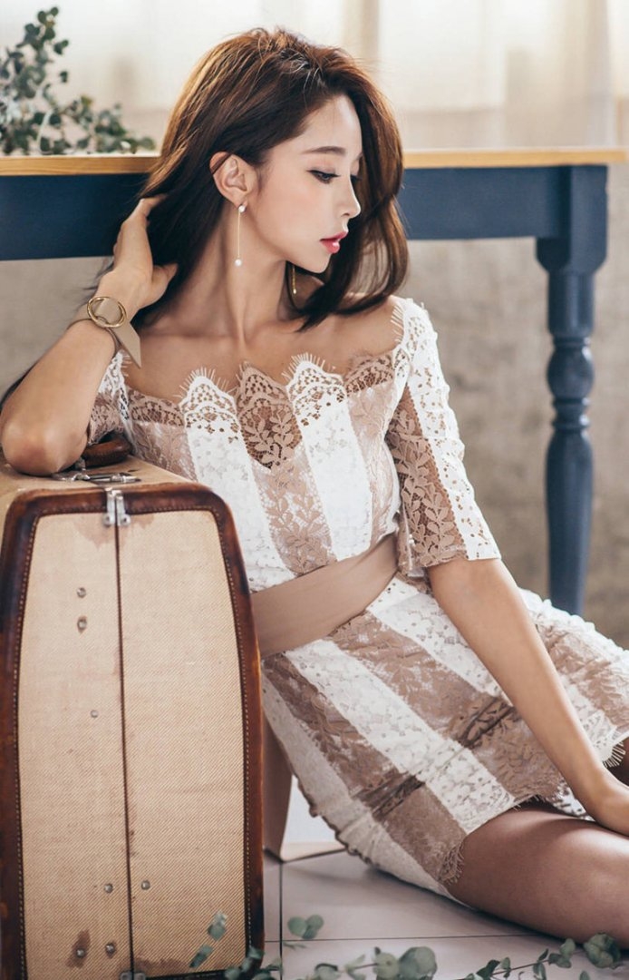 瓜子脸美女紧身包臀裙高跟美腿性感火辣 瓜子脸美女紧身包臀裙高跟美腿性感火辣