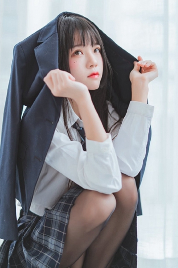 双马尾美女jk制服黑丝美腿俏皮可爱