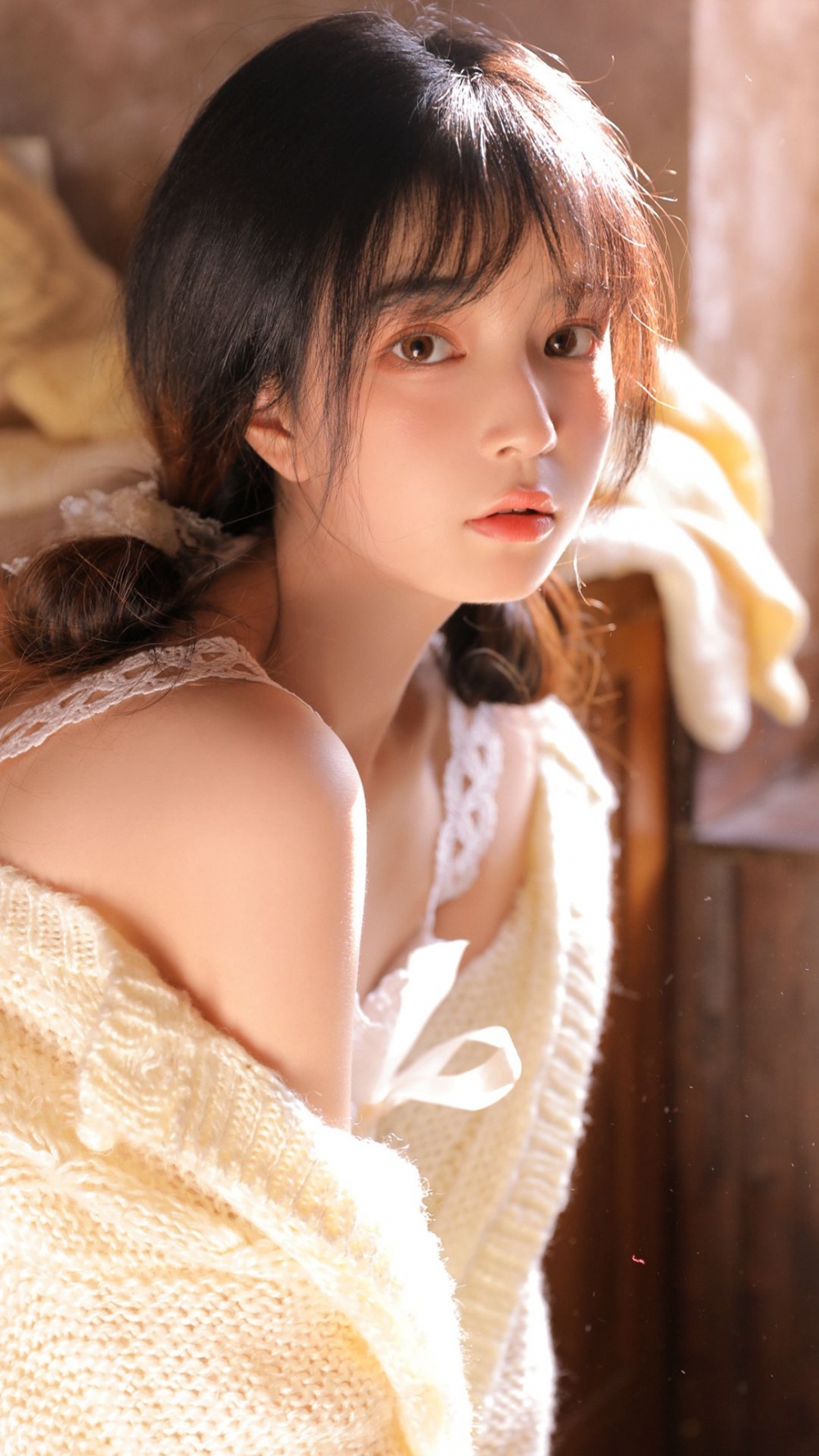 双马尾辫美女萝莉俏皮可爱 双马尾辫美女萝莉俏皮可爱