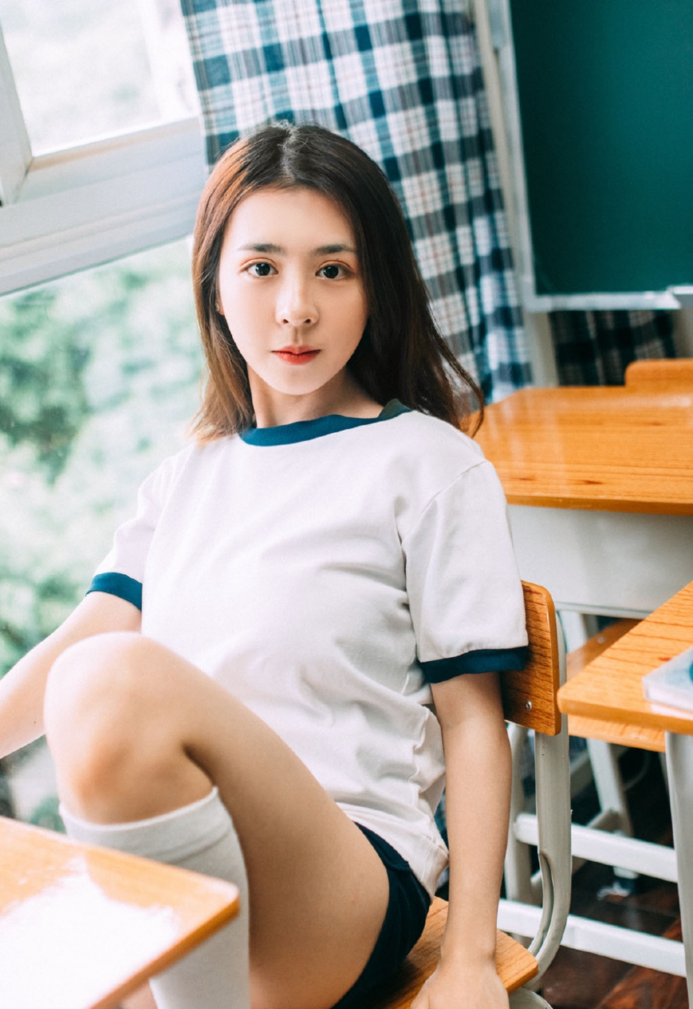 体操服美女学生妹白丝美腿纤细苗条 体操服美女学生妹白丝美腿纤细苗条