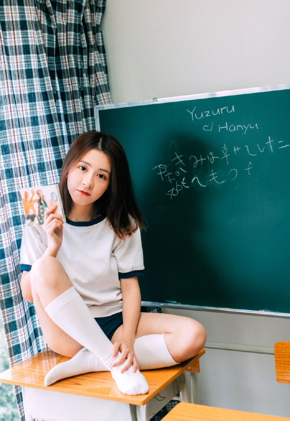 体操服美女学生妹白丝美腿纤细苗条 体操服美女学生妹白丝美腿纤细苗条