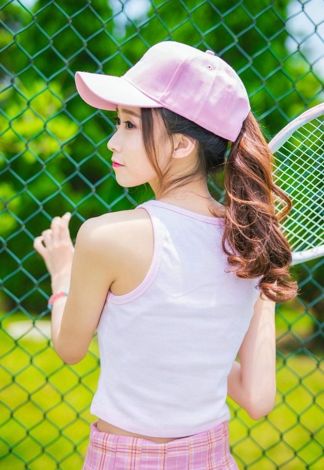 运动美女露脐装超短裙小蛮腰大长腿 运动美女露脐装超短裙小蛮腰大长腿