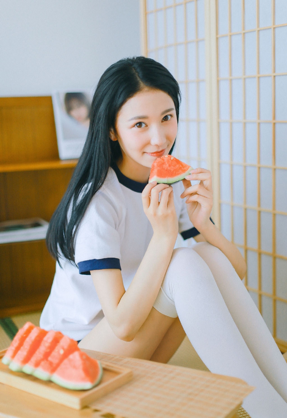 黑长直发体操服小姐姐白丝美腿纤细笔直 黑长直发体操服小姐姐白丝美腿纤细笔直