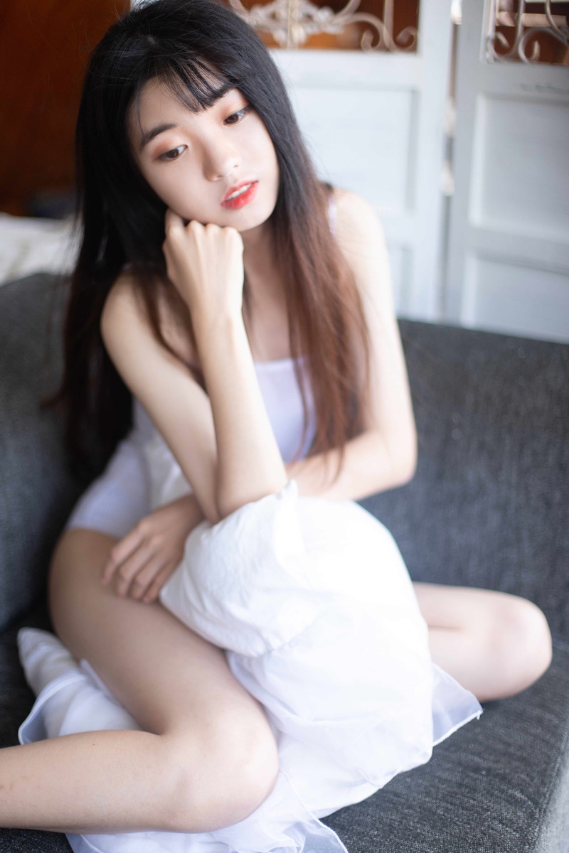 性感美少女吊带连体衣美腿翘臀极品销魂 性感美少女吊带连体衣美腿翘臀极品销魂