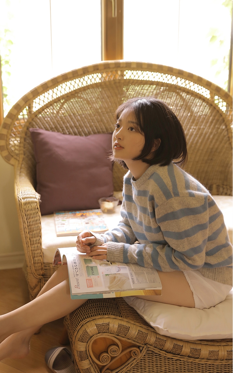 小清新美少女超短裤大长腿甜美迷人 小清新美少女超短裤大长腿甜美迷人