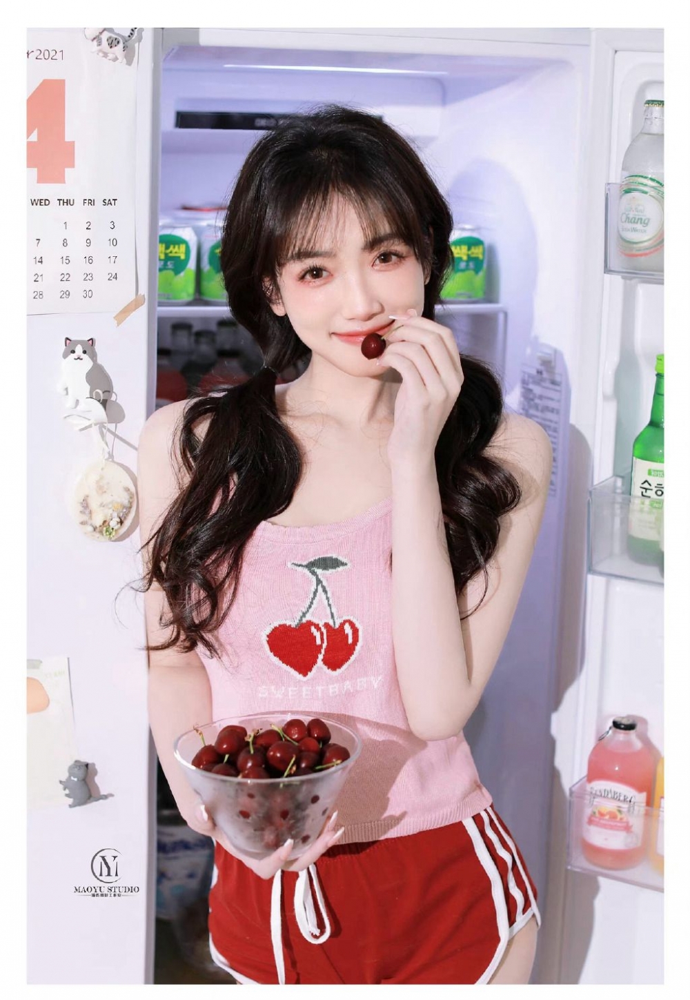 樱桃味美少女甜美笑容白皙美腿 樱桃味美少女甜美笑容白皙美腿