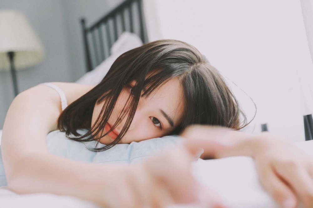 床上美女蕾丝内衣酥胸翘臀细腰美腿 床上美女蕾丝内衣酥胸翘臀细腰美腿