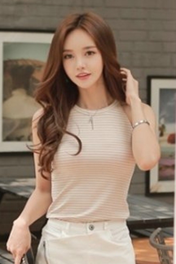 金发美女尤物性感高跟鞋火辣大长腿