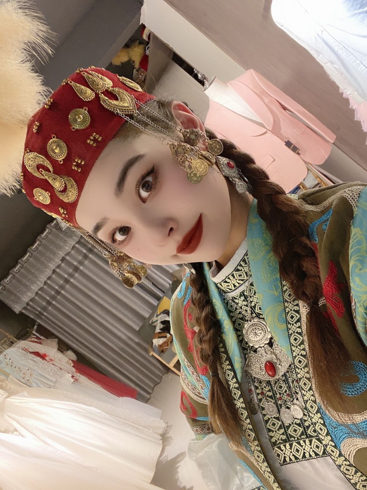 Dana.-新疆维吾尔自治区·伊犁哈萨克自治州·新源县--什么风格都可以接！平面模特！什么风格都是可以接受的，有拍照经验！