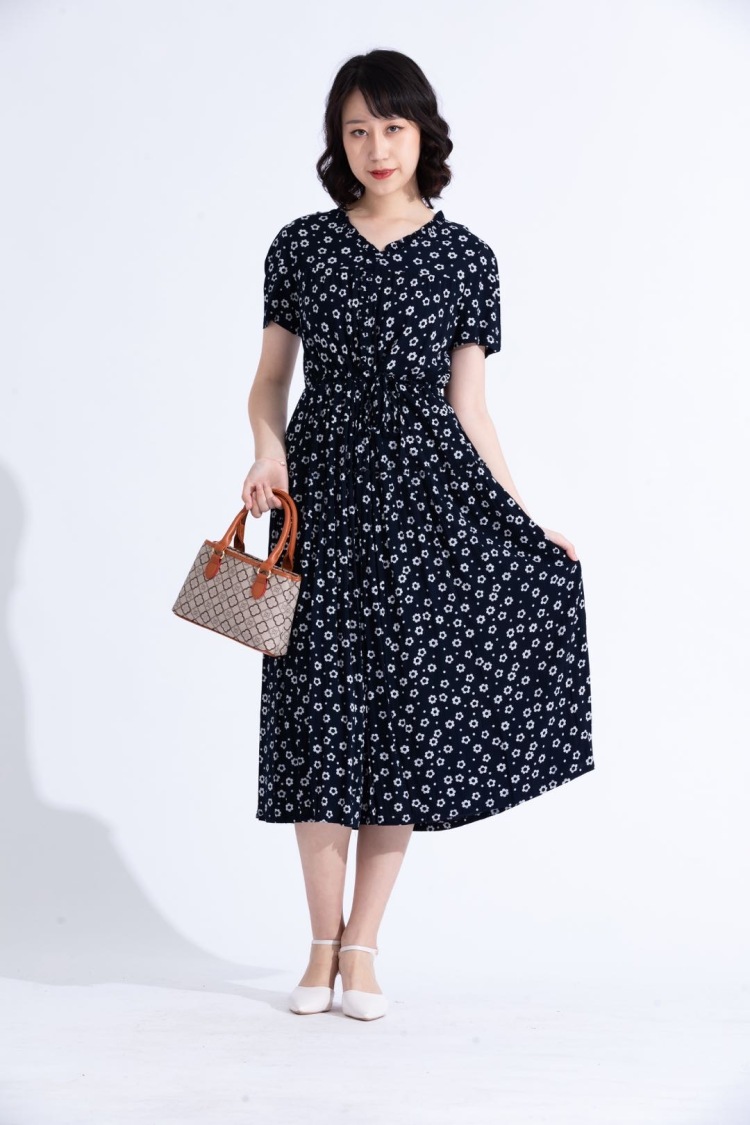 令今争渡-湖北省·武汉市·黄陂区--服装拍摄女：身高168CM以上，身材比例好，表现力强男：身高180CM以上，身材均匀，体型壮硕优先工作内容：服装拍摄 产品拍摄没有经验能报名吗？可以的！
