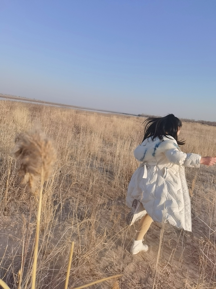 素人一个，时间充足，想找一个寄拍，身高165，体重125微胖