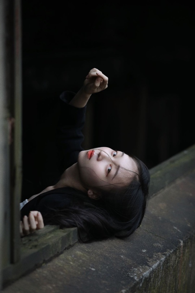 陌上烟雨-湖南省·长沙市·岳麓区-微博 小红书-喜欢拍照，擅长古风、情绪、清新、cosplay，本人三坑女孩，想要尝试不同的风格。不是专业模特，所也有很多不足的地方，想互相学习。