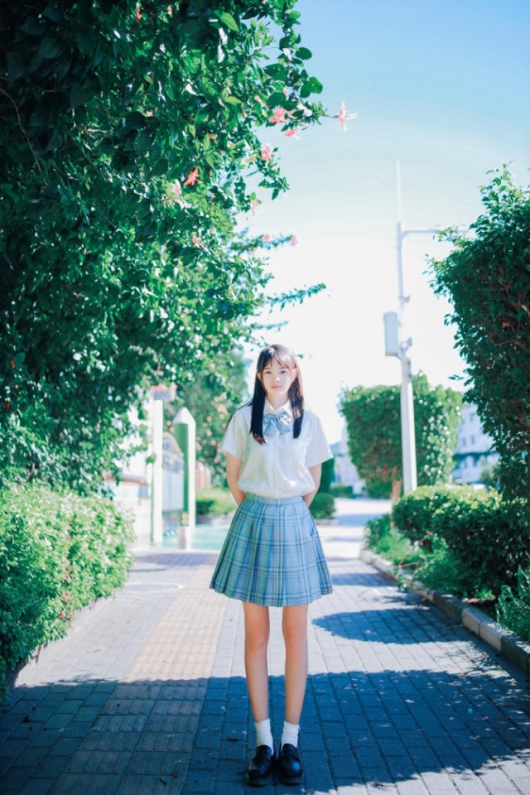 周一可以约拍，人像日常，cosplay、Jk、汉服、旗袍等均