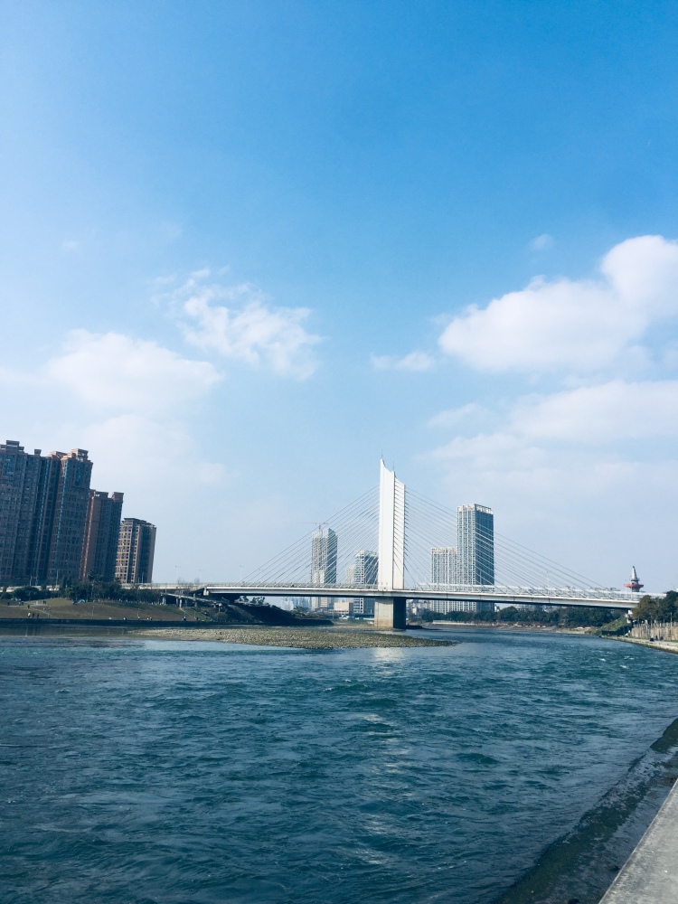 大爱中国，魅力成都！成都是一座来了就不想离开的城市！用镜头记