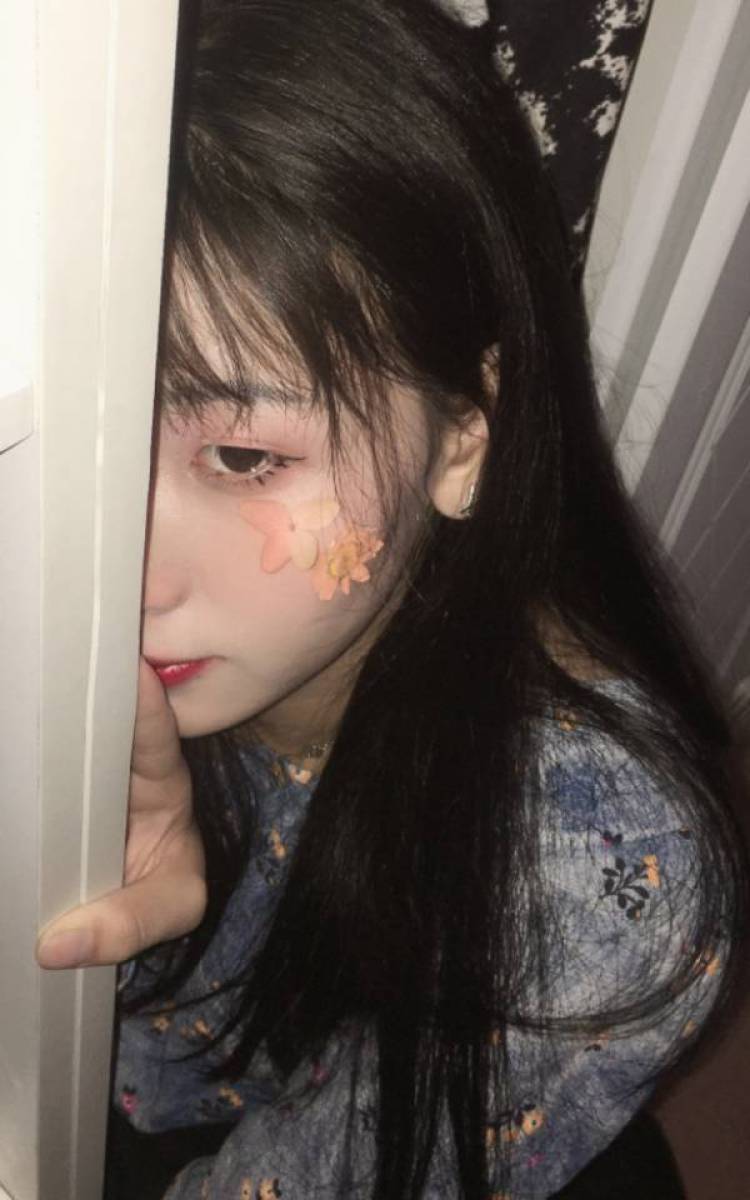 身高169性格好，惠州以内都可，希望摄影师友好，我可吃苦，