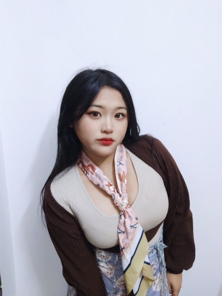 取独-广东省·惠州市·惠城区-微博 小红书-身材丰满，肚子较大，36H，熊比较分散，有点外扩，请去网上了解怎么定义熊围，不要见面后说我就这？希望可以解锁更多风格