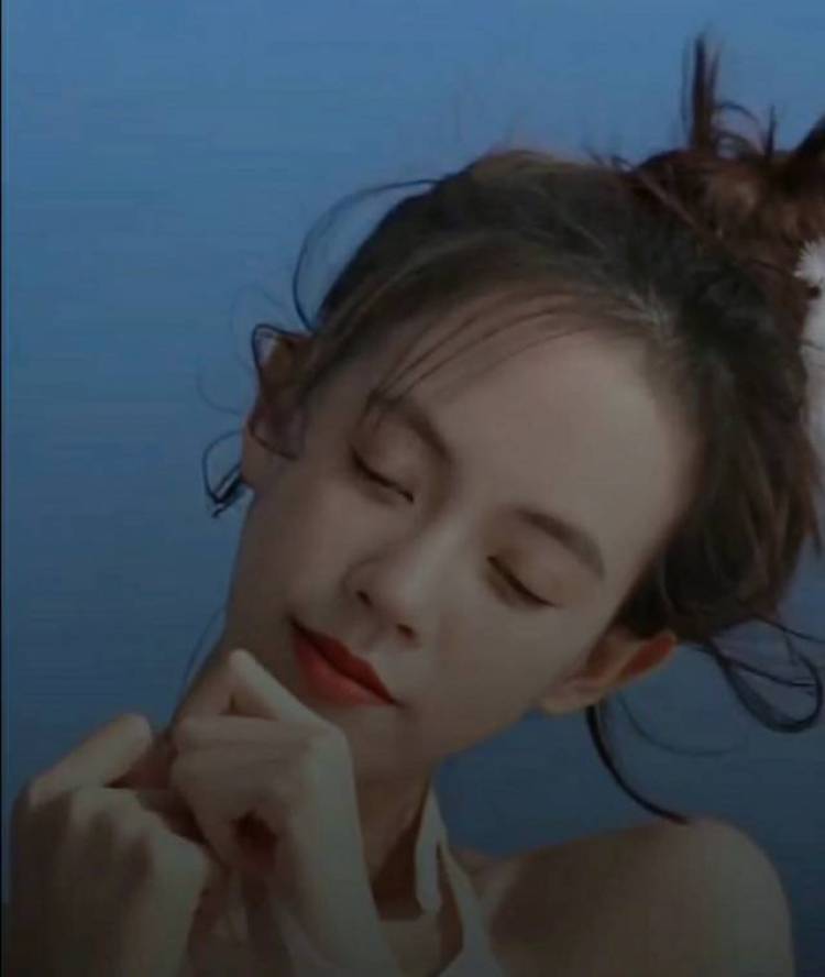 可接寄拍网拍 约拍 出图快 费用协商 热爱拍照 身高170