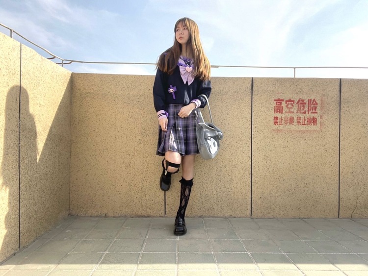 ㅤ一块肉-四川省·成都市·双流区-微博 小红书 抖音-培养镜头感    二次元 日系  街拍 暗黑 情绪  lolita  胶片 平面