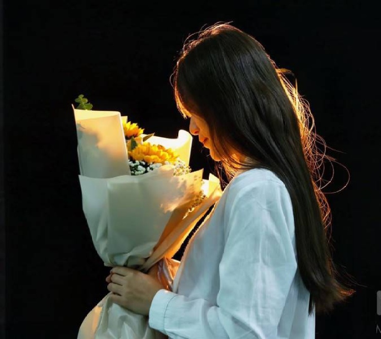 本人摄影，约模特拍摄，有拍摄兴趣的模特私聊，要求五官端正，身