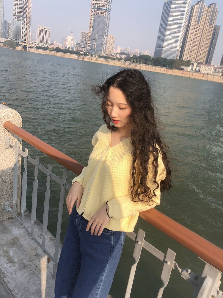 Y-湖南省·长沙市·芙蓉区-小红书-准备做自媒体，需要一些摄影作品积累粉丝，可以尝试很多风格，除了过于性感暴露的，不矫情没公主病，但是经验不多，希望摄影师能有耐心，和我一起成长