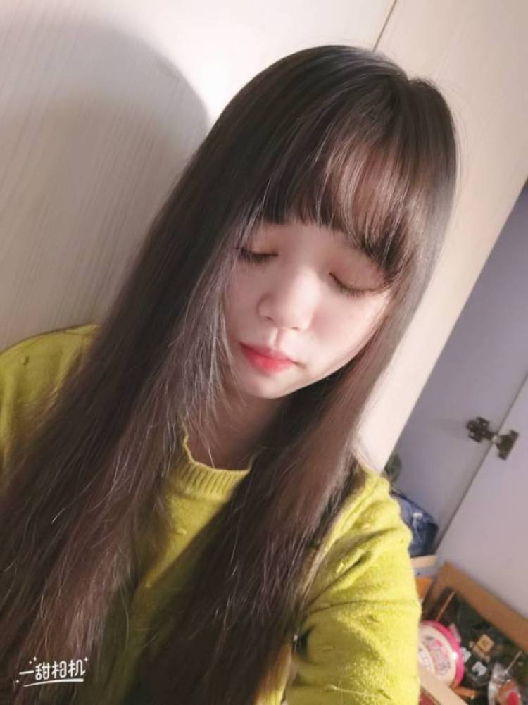 倾听雪落-湖北省·武汉市·江夏区--本人身高160，体重90斤，坐标武汉，风格随意，可以尝试各种风格，太暴露的不行噢!拍摄时间可以协商，希望可以长期合作哦