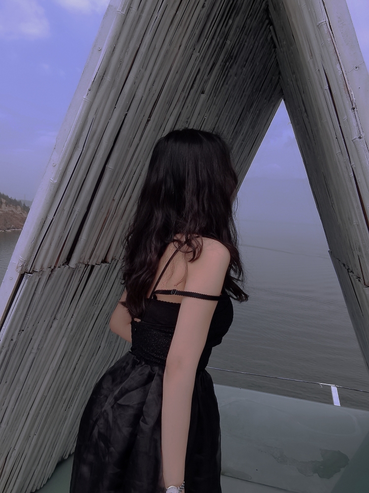 Jessica万-云南省·昆明市·官渡区--旅游照和自拍照较多喜欢清新简单的拍摄风格对摄影和美照感兴趣