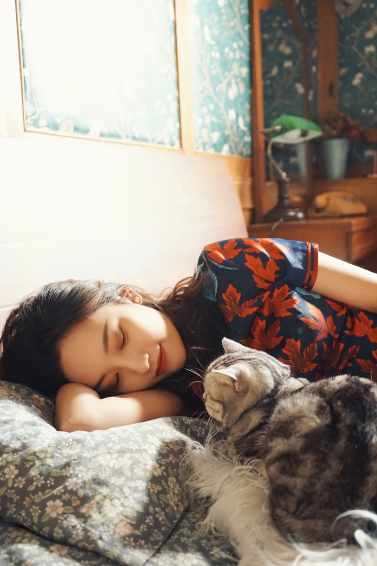 沙-北京市·北京市·朝阳区--野生女摄一枚，喜欢尝试各种不同风格，下图是我的作品。希望找到长期约拍的模特姐妹～如果颜值高有一定表现力就更好辣！另急求下周二上午有空的姐妹，想去西店记忆文创园区拍一组照片！