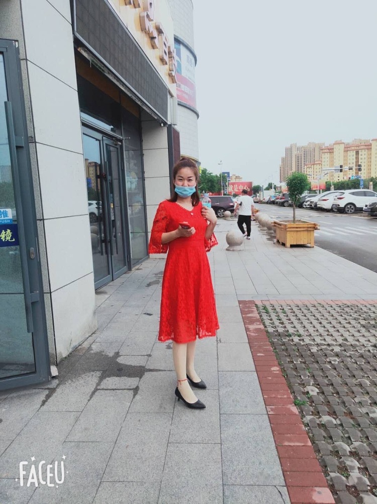 新手，第一次约！可咸可甜、拒绝漏点！喜欢外景，希望可以互相学