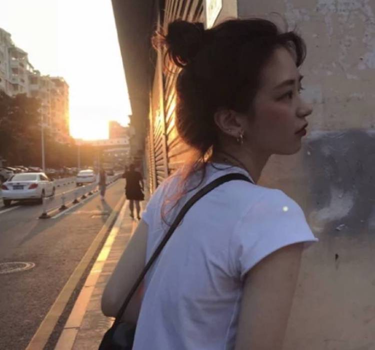可以接受比较飒的风格，小清新，淑女风。其他风格可以协商，合作