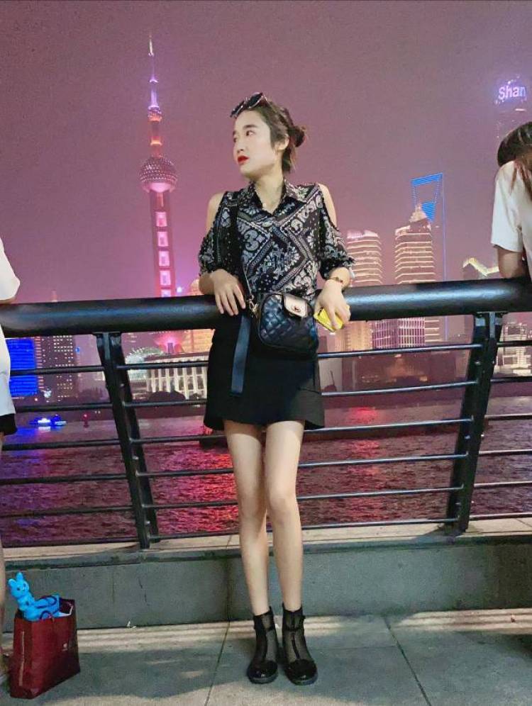 F-浙江省·嘉兴市·南湖区-抖音-时间的话提前告诉我，不要暴露的。寄拍可接，长相属于甜美，可爱的，成熟也可以驾驭。