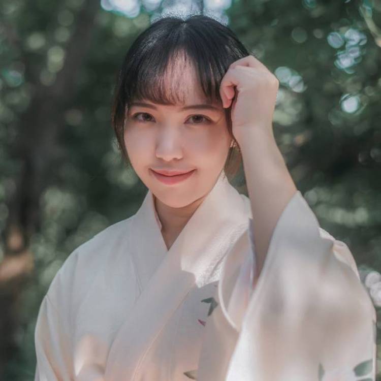 18..forever-浙江省·杭州市·余杭区--自由摄影师最近想更新几组新的约拍作品出来小红书方向，本人个人风格比较明显分享照片全部为本人所拍主拍日系，清新治愈或复古风格对颜值和表现力有一定要求我提供摄影和后期技术模特负责日常妆造服装