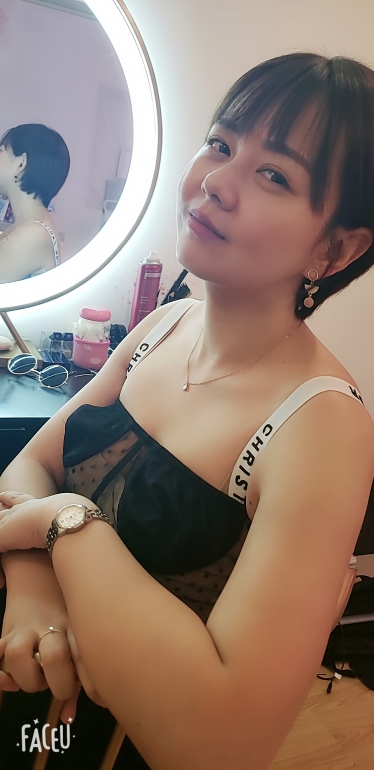 地点成都范围之内，风格不限，可以驾驭任何风格，身高165，体