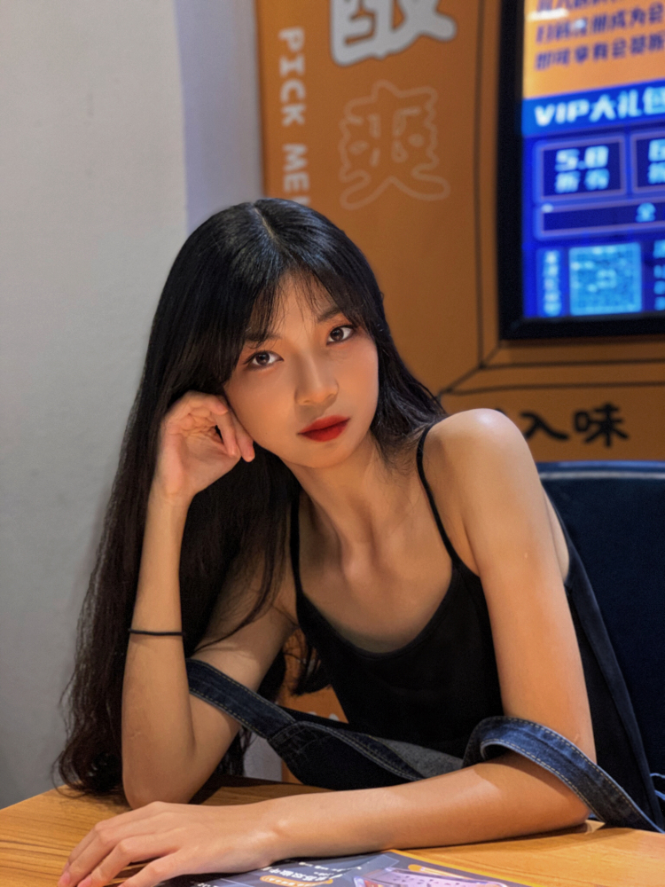 身高168 体重44
