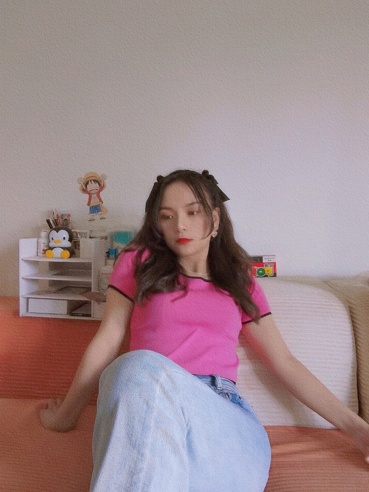 Jessica万-云南省·昆明市·官渡区--旅游照和自拍照较多喜欢清新简单的拍摄风格对摄影和美照感兴趣