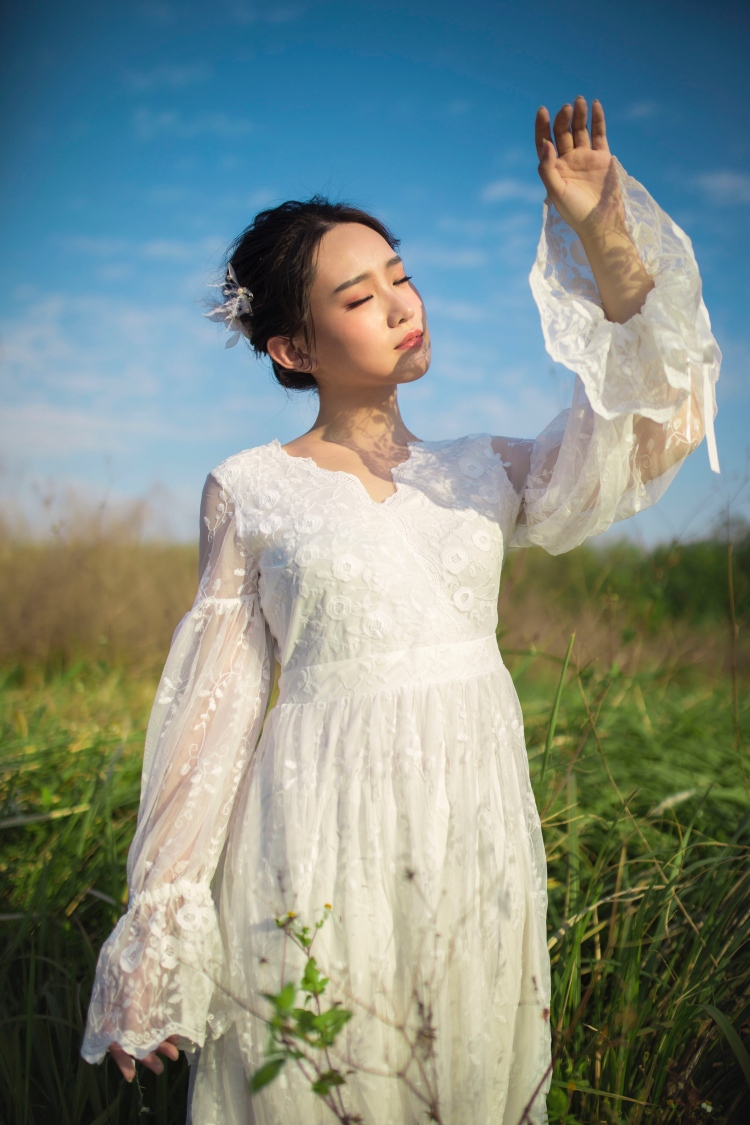 Victoria-广东省·汕头市·龙湖区-微博-擅长古风、清新、唯美、复古、情绪、妆面写真，不拍摄性感风，不接受互免，更多作品案例可联系私聊