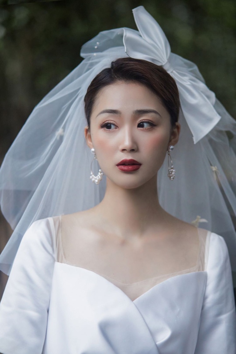 希望找个淘宝拍摄的摄影师 或者写真本人淘宝模特。风格除了