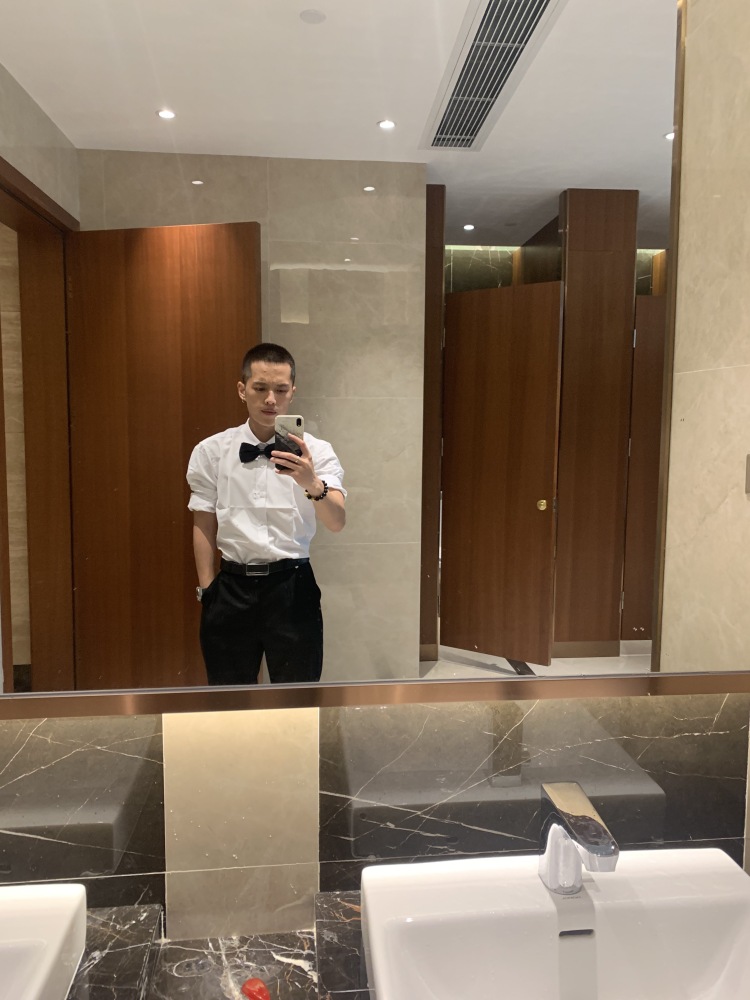 陈众意-福建省·福州市·鼓楼区-抖音-平面模特、服装都可以、手模、包包、帽子、鞋子、短视频拍摄、比较适合韩版、西装、潮装、舞蹈功底、有小时侯商演视频。