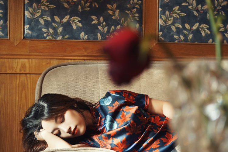 沙-北京市·北京市·朝阳区--野生女摄一枚，喜欢尝试各种不同风格，下图是我的作品。希望找到长期约拍的模特姐妹～如果颜值高有一定表现力就更好辣！另急求下周二上午有空的姐妹，想去西店记忆文创园区拍一组照片！