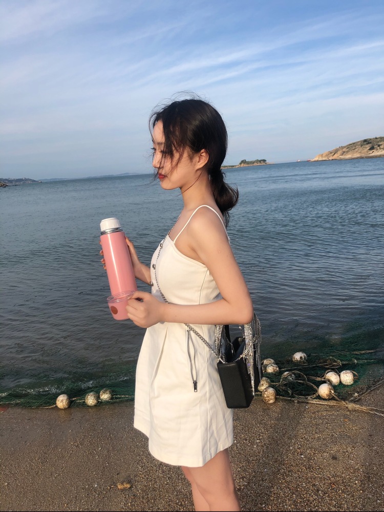 星星-重庆市·重庆市·沙坪坝区-抖音、小红书、微博-更希望合作寄拍，拍摄时间多为周末和不上课的空闲时间，地点在重庆主城咖啡厅、甜品店、酒店都可以，好看就行.