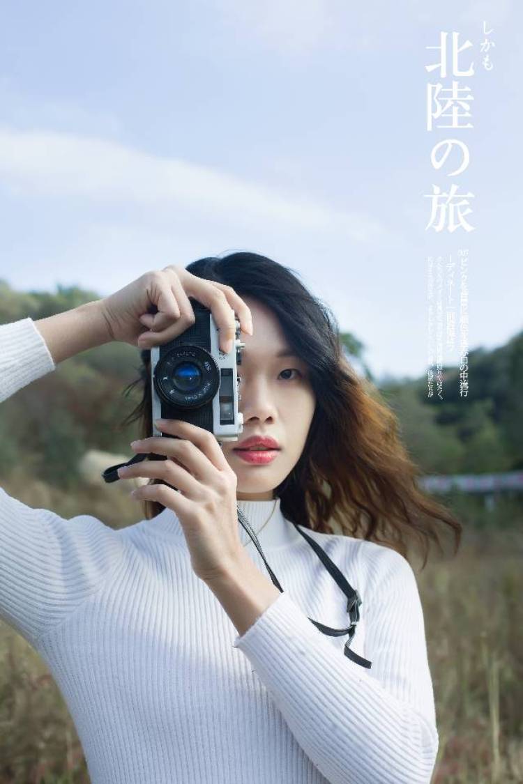 人像摄影师五年经验，曾在上海三亚厦门深圳工作，拍摄婚纱照写真